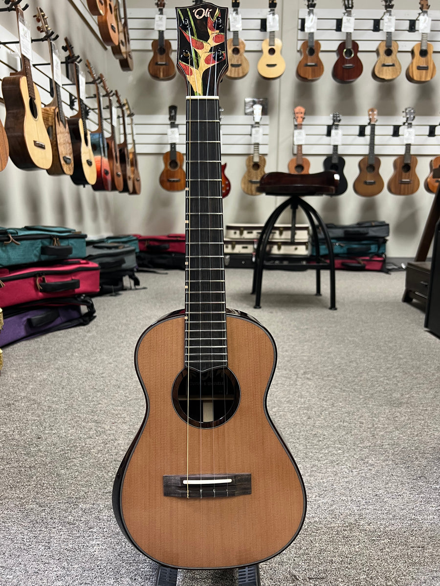 Oli L2-TCE Solid Cedar/Ebony Tenor Ukulele w/Case
