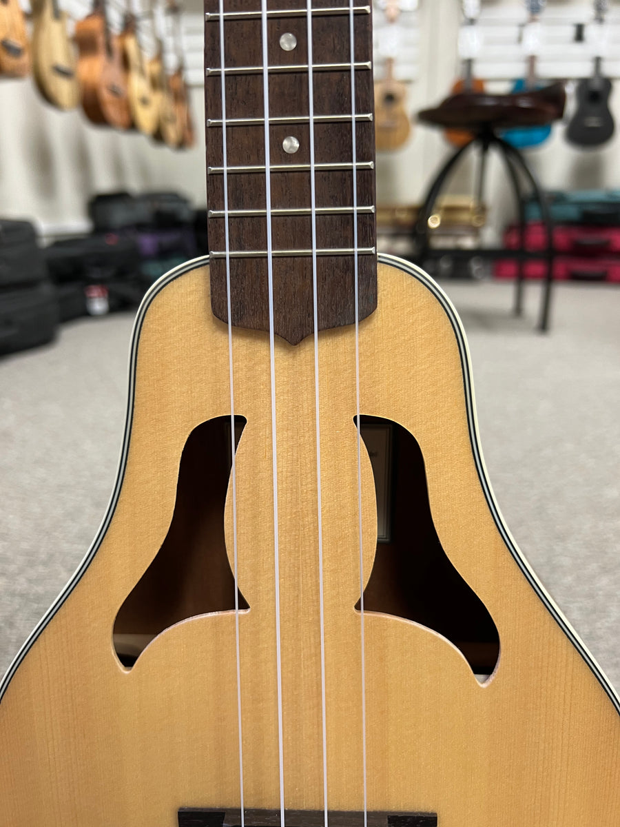 OHANA VKC-70 Solid Spruce/Mahogany Concert Ukulele - Vintage Vita