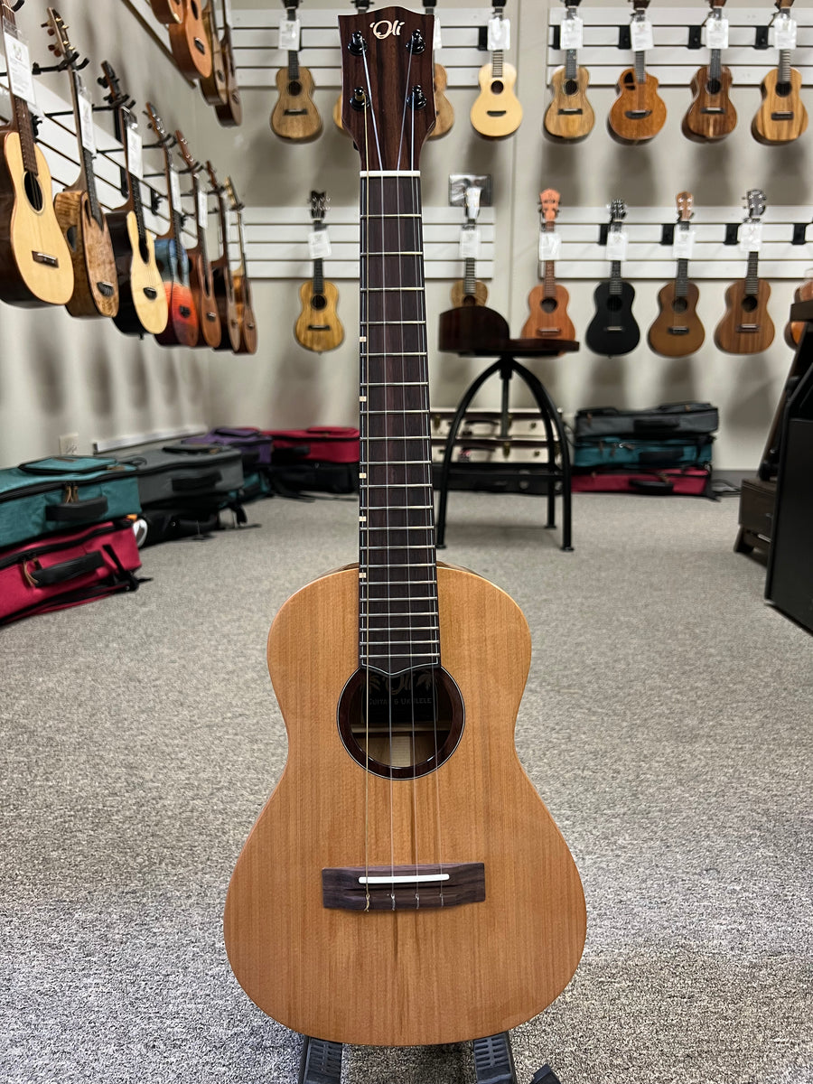 Oli L1-TCA Solid Cedar/Acacia Tenor Ukulele w/Case