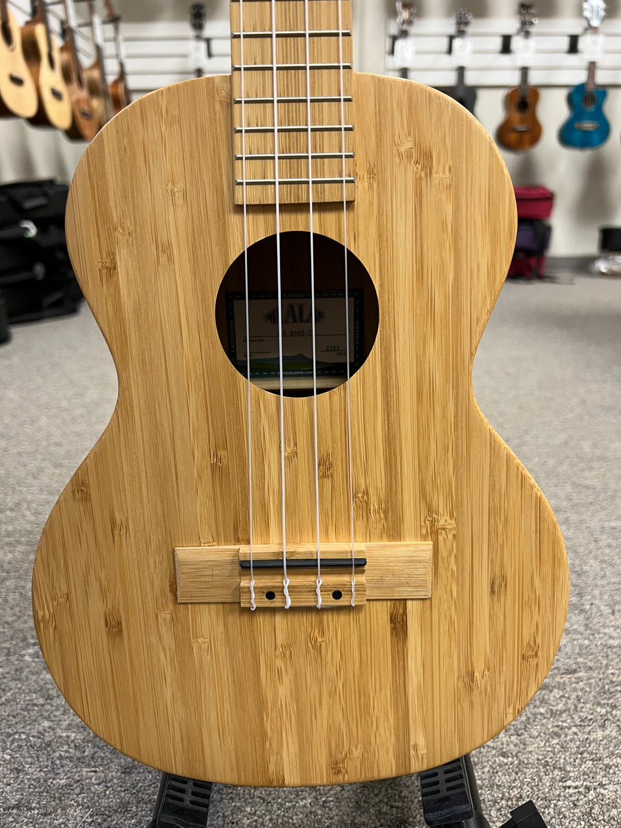 Solid tenor deals ukulele