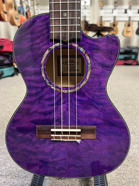 LANIKAI QM-PUCET Quilted Maple Electric Tenor Ukulele - Transparent Purple