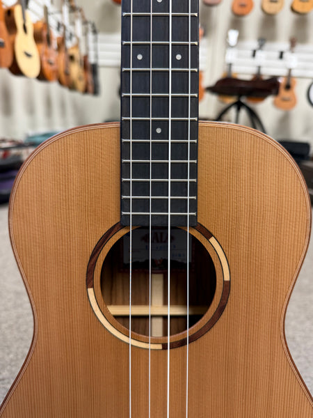 KALA KA-ASCP-B Baritone Ukulele - Solid Cedar/ Solid Pau Ferro