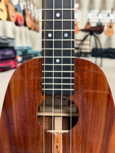 Kanile'a P1-T Solid Koa Pineapple Tenor Ukulele w/Case - Pre Loved