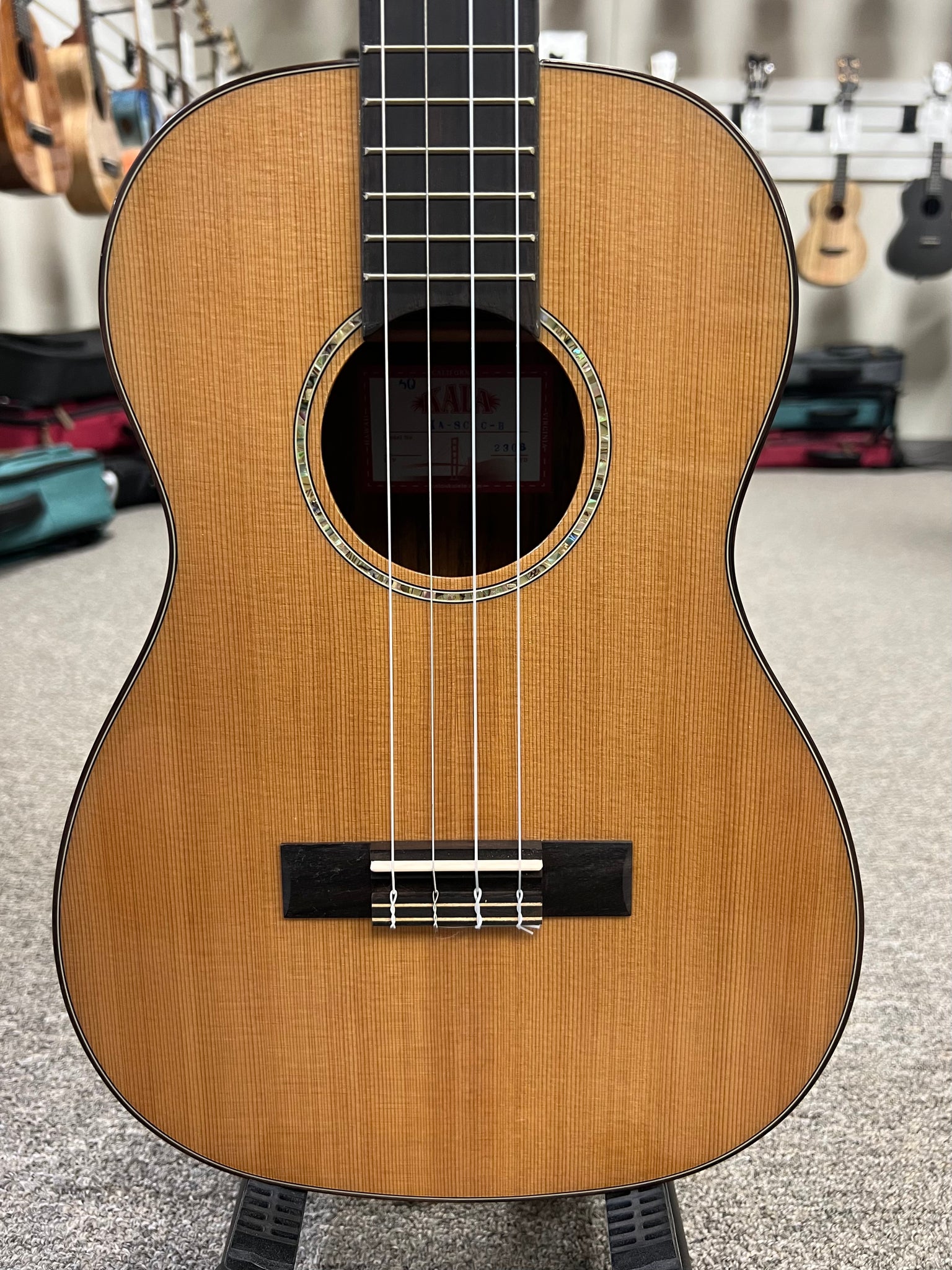 KALA KA-SCAC-B Solid Cedar Top Baritone Ukulele - Solid Cedar/Acacia