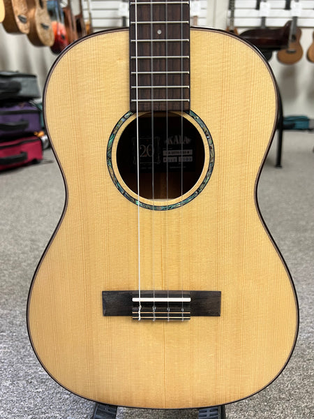 KALA KA-20th-SQS-B Solid Spruce/Quilted Sapele Baritone Ukulele w/Case - 20th Anniversary Limited Edition