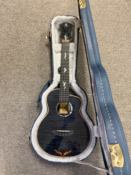 aNueNue Black Whale Solid Cedar/Maple/Rosewood Tenor Ukulele w/Case