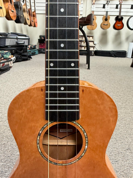 Makaio MSMC-10 Spalted Mango Concert Ukulele w/Case