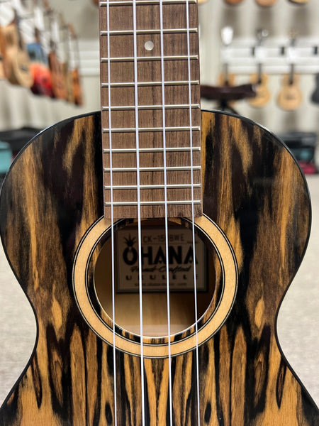 OHANA CK-150BWE Black/White Ebony Concert Ukulele