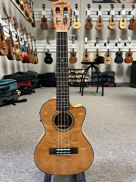 LANIKAI QM-NACET Quilted Maple Electric Tenor Ukulele w/Case - Natural