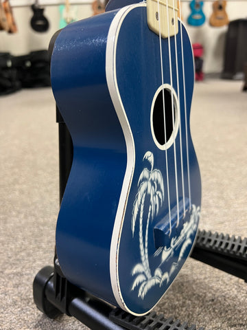 money trees ukulele Vintage Harmony Soprano Ukulele w/Case - Rare Blue Color