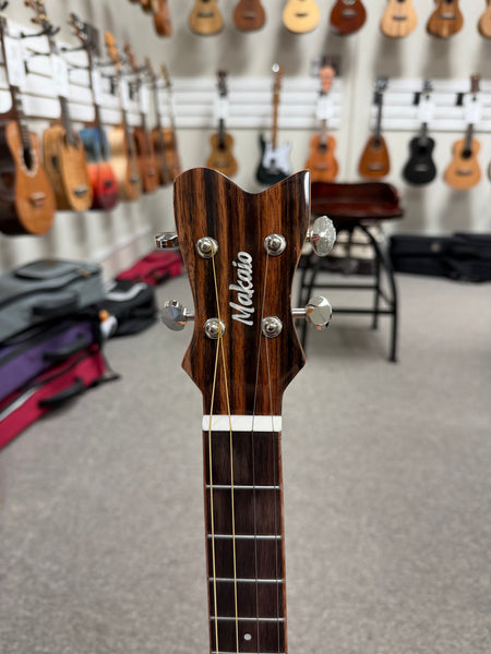 Makaio MSMBXS-10E Large Body Steel String Spalted Mango Electric Baritone Ukulele w/Case