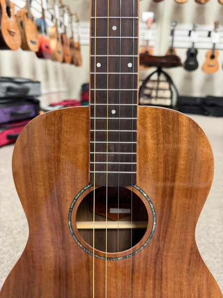 Makaio MKBXS-10 Large Body Steel String Koa Baritone Ukulele w/Case