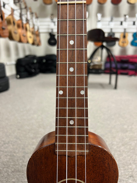 Gibson Style 1 Solid Mahogany Soprano Ukulele w/Case 1951 - Pre-Loved - Aloha City Ukes