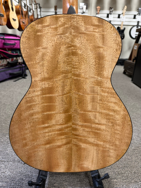 Pono BN4-3 Solid Mango Large Body Baritone Nui Ukulele w/Case