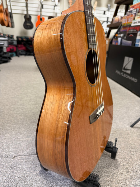 Pono BN4-1 Solid Cedar/Acacia Large Body Baritone Nui Ukulele w/Case
