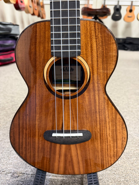 KALA KA-CT-SA-TG Solid Acacia Tenor Ukulele W/Case #3 - Contour Series