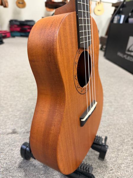 Risa Solid Mahogany Tenor Ukulele - UKA-MAH-BAT