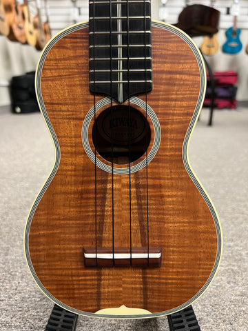 Kiwaya KMS-K Master Series Flamed Koa Soprano Ukulele Kiwaya KMS-K Master Series Flamed Koa Soprano Ukulele