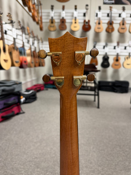 Risa Solid Spalted Mango Tenor Ukulele - UKA-MAN-BAT