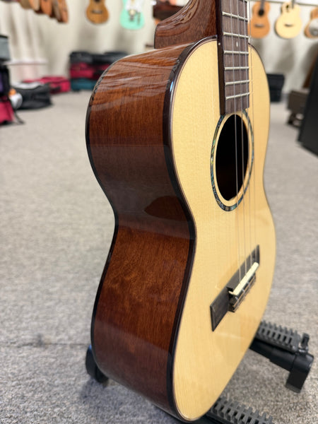 KALA KA-20th-SQS-T Solid Spruce/Quilted Sapele Tenor Ukulele w/Case - B-Stock - 20th Anniversary Limited Edition