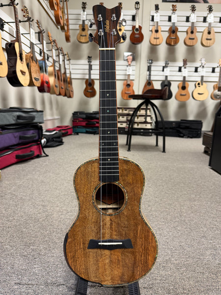 Makaio MSMT-20 Solid Spalted Mango Tenor Ukulele w/Case #1 - Comfort Armrest