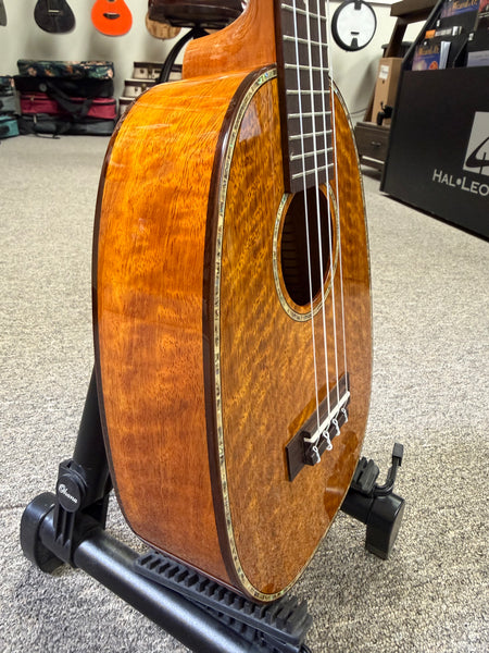 OHANA PKC-220G Solid Mango Pineapple Concert Ukulele