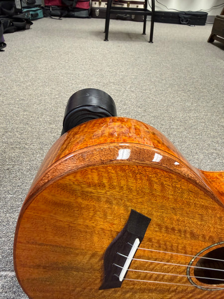 OHANA TK-210G Solid Mango Tenor Ukulele w/Armrest - Prototype