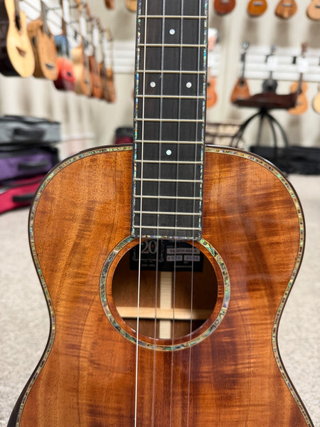 KALA KA-20th KOA-B Solid Koa/Mahogany Baritone Ukulele w/Case - B-Stock - 20th Anniversary Limited Edition