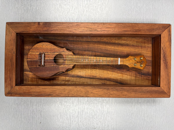 Pops KoAloha Masterpiece Mini Sceptre Ukulele w/Display Case - UkeSA