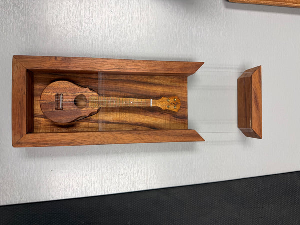 Pops KoAloha Masterpiece Mini Sceptre Ukulele w/Display Case - UkeSA