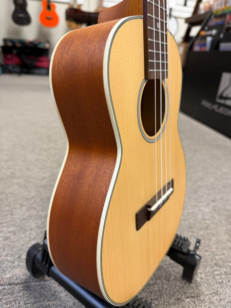 Ohana TK-22 Solid Spruce/Mahogany Tenor Ukulele