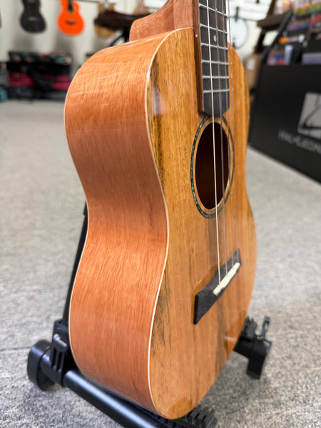 Makaio MSMT-10 Spalted Mango Tenor Ukulele w/Case
