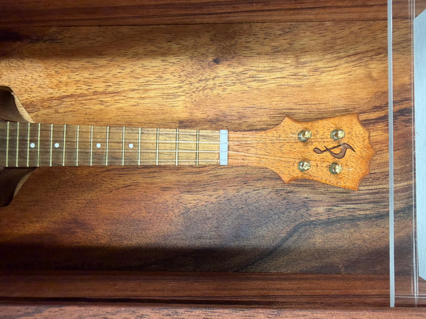 Pops KoAloha Masterpiece Mini Sceptre Ukulele w/Display Case - UkeSA