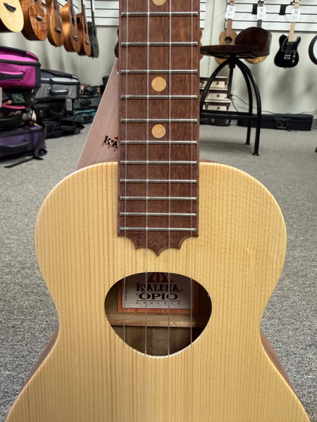 KoAloha KCO-10S Concert Ukulele Opio w/Case - Solid Spruce/Solid Acacia