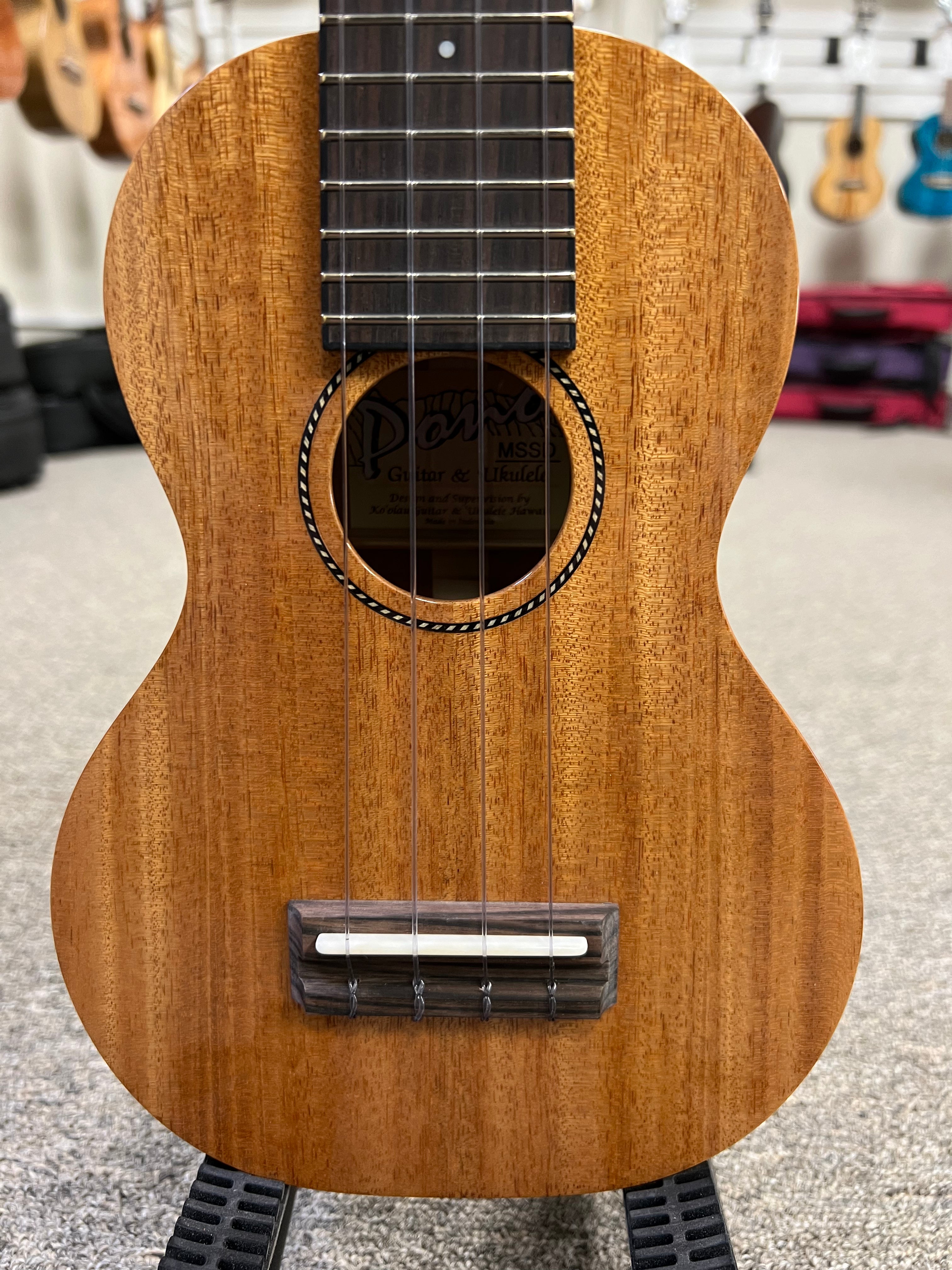 UKULELE PONO TE-SB DELUXE THINBODY ELECTRIC NOIR