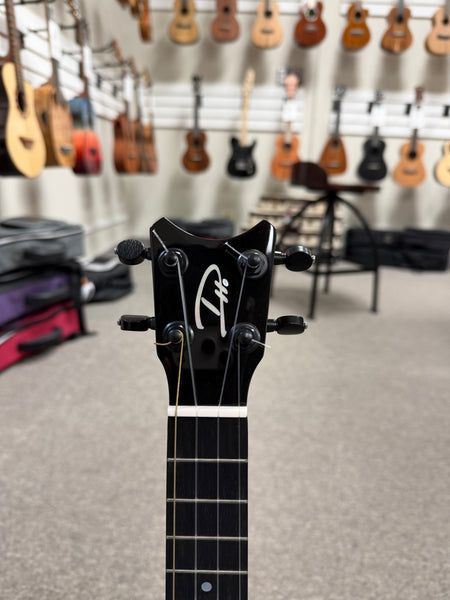 Romero Creations Solid Spalted Mango STC Ukulele w/Case - Soprano, Tenor, Concert - RC-STC-MG