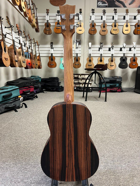 AMAHI UK990B Striped Ebony Baritone Ukulele w/Case - UK-990B