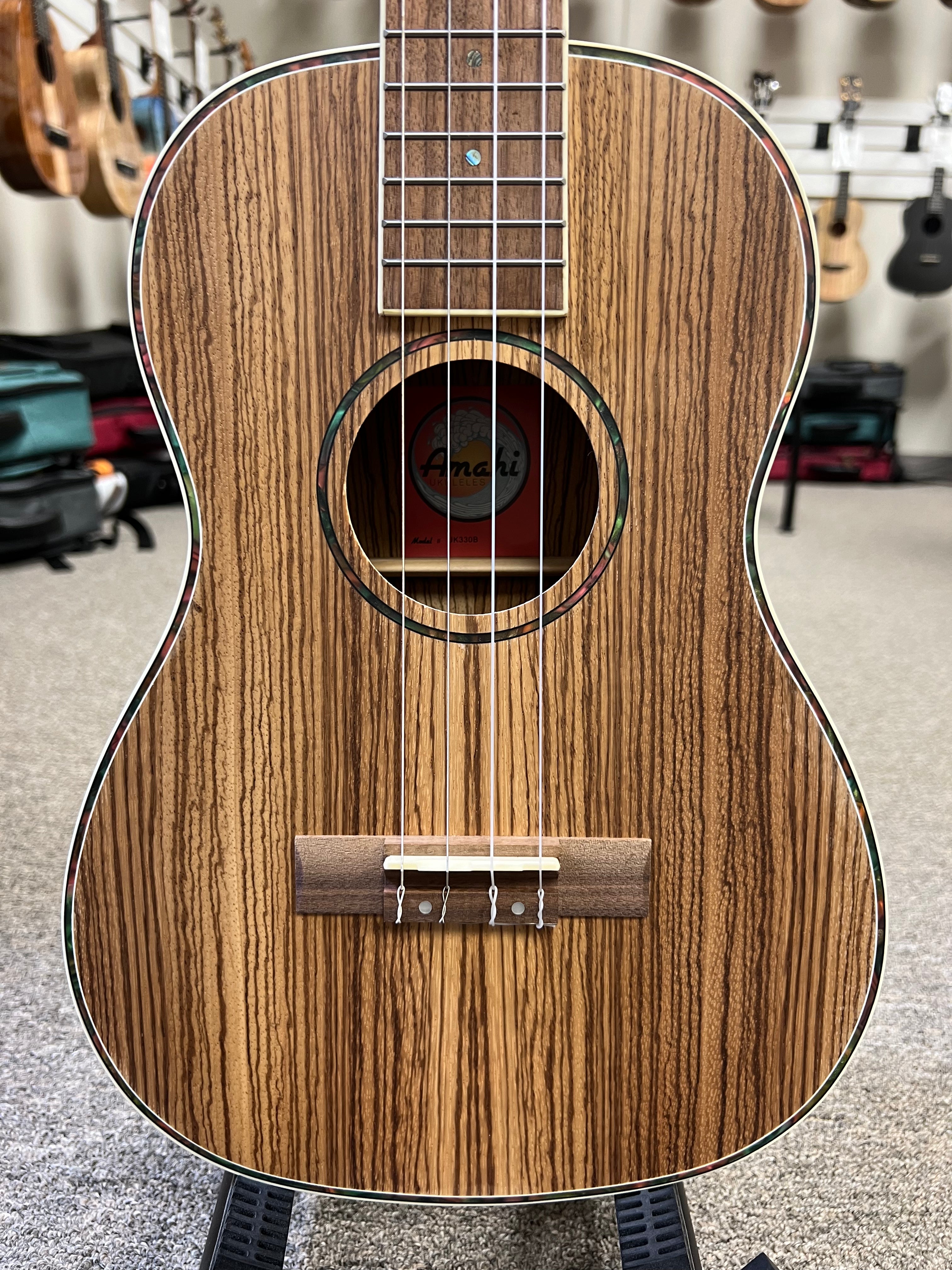 AMAHI UK-330B Zebrawood Baritone Ukulele w/Case - UK-330B