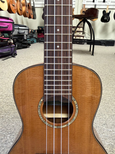 KALA KA-SCAC-C Solid Cedar Top Acacia Concert Ukulele