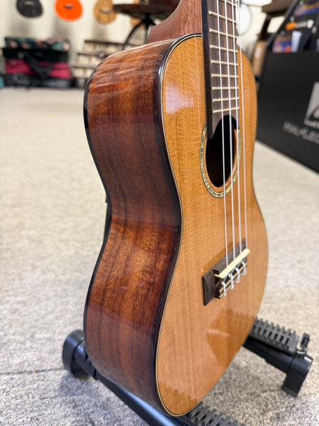 KALA KA-SCAC-C Solid Cedar Top Acacia Concert Ukulele