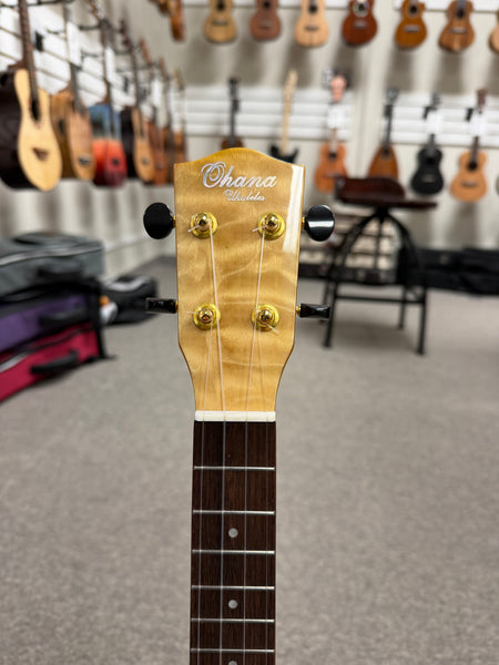 OHANA CK-150QEL Quilted Eucalyptus Concert Ukulele -Bevel Armrest