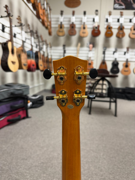 OHANA CK-150QEL Quilted Eucalyptus Concert Ukulele -Bevel Armrest