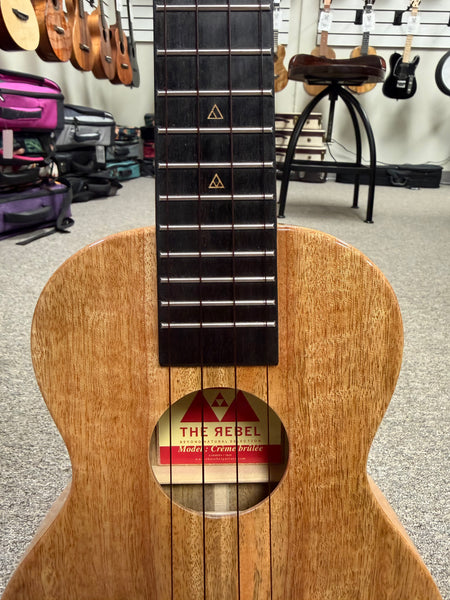 Rebel Creme Brulee Solid Mango Concert Ukulele w/Case - Pre Loved