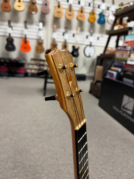 Rebel Creme Brulee Solid Mango Concert Ukulele w/Case - Pre Loved