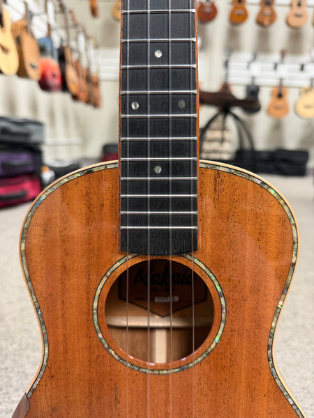 Makaio MMT-20 Solid Mahogany Tenor Ukulele w/Case - B Stock