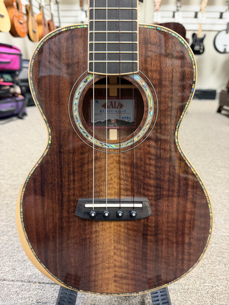 KALA KA-WCW-WAL-T Solid Walnut Tenor Ukulele w/Case - West Coast Woods