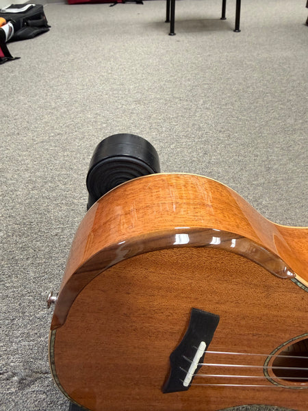 Makaio MMT-20 Solid Mahogany Tenor Ukulele w/Case - B Stock