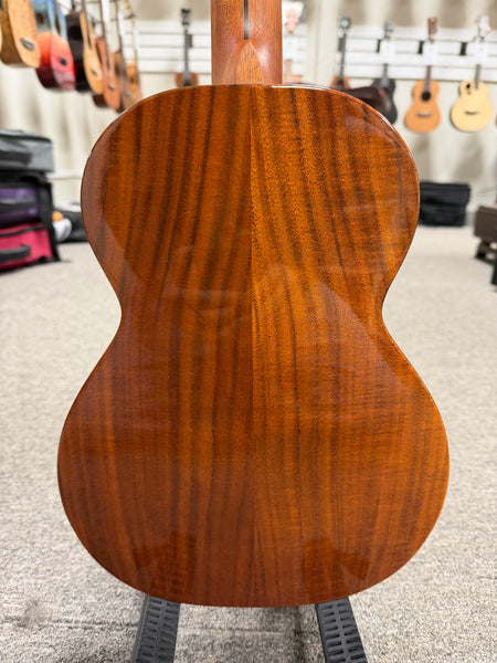 Flight Mustang Solid Acacia Tenor Electric Ukulele w/Case - Royal Series