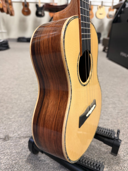 SNAIL BHC-5T Solid Spruce/Ebony Tenor Ukulele w/Case