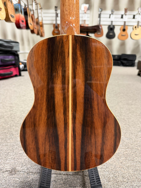 SNAIL BHC-5T Solid Spruce/Ebony Tenor Ukulele w/Case